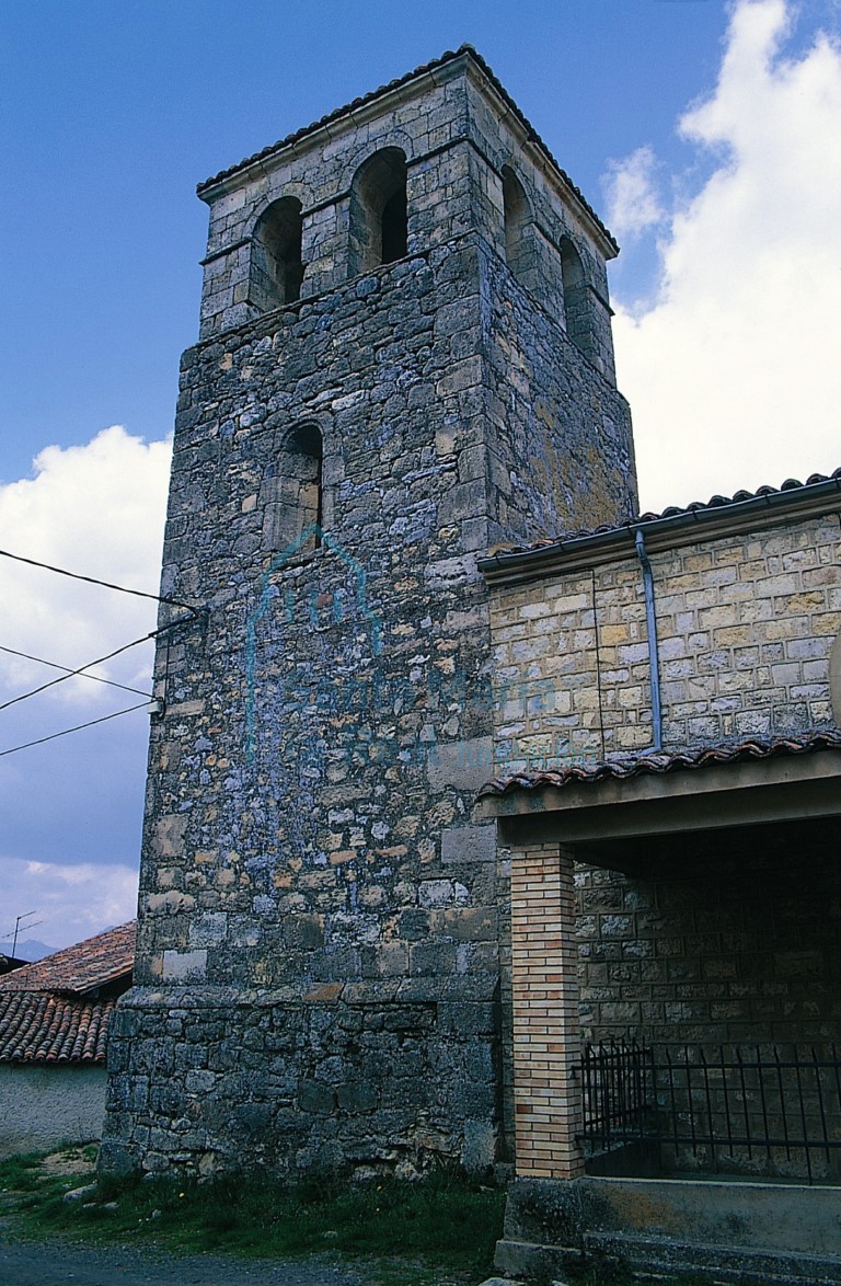 Costado meridional de la torre