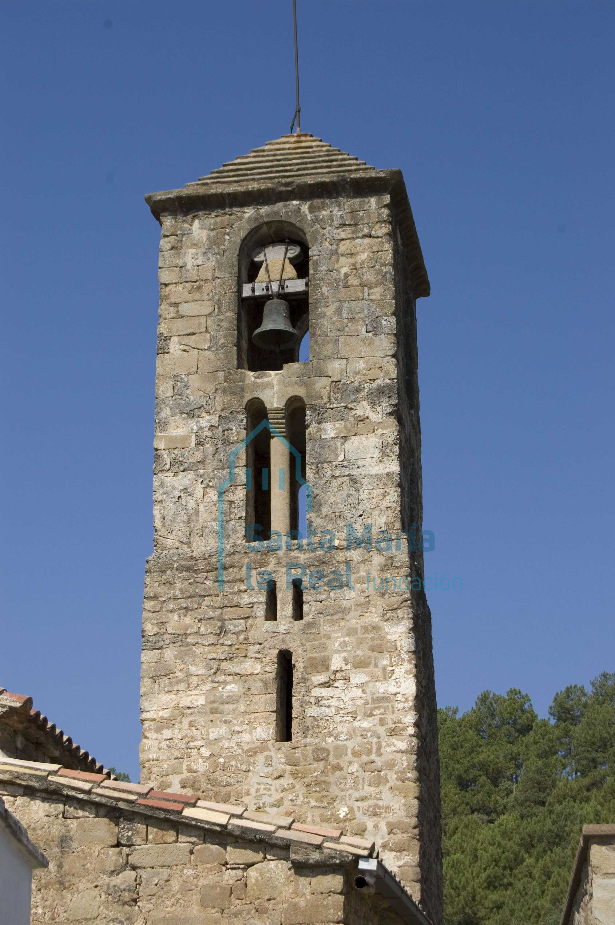 Torre-campanario