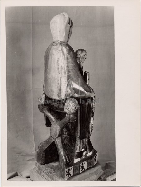Parte posterior de la Virgen de la Valvanera