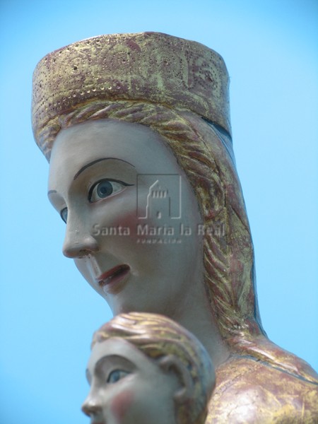 Detalle del rostro de la Virgen