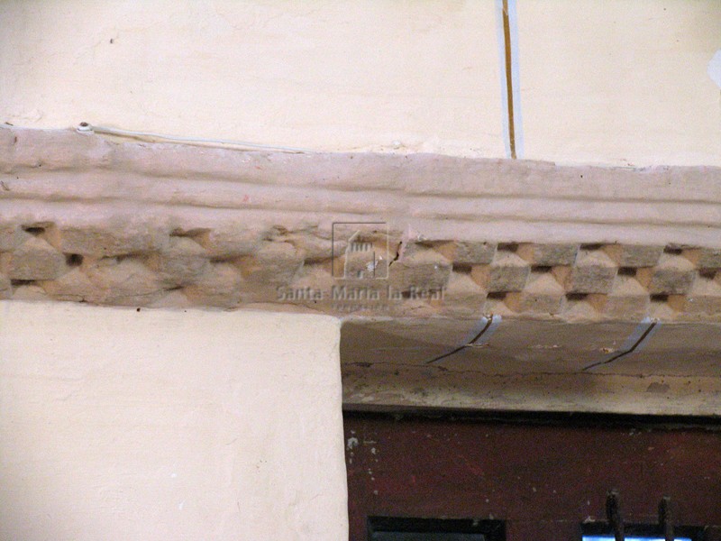 Imposta del muro norte del presbiterio