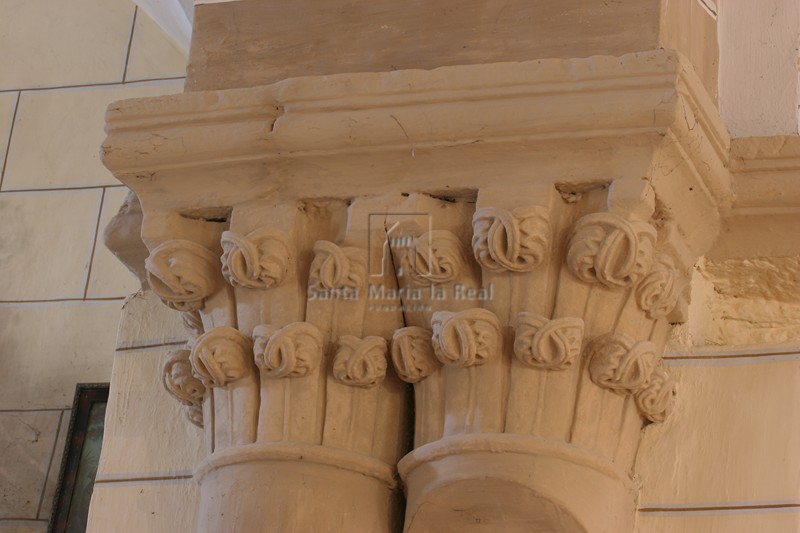 Capiteles del arco triunfal