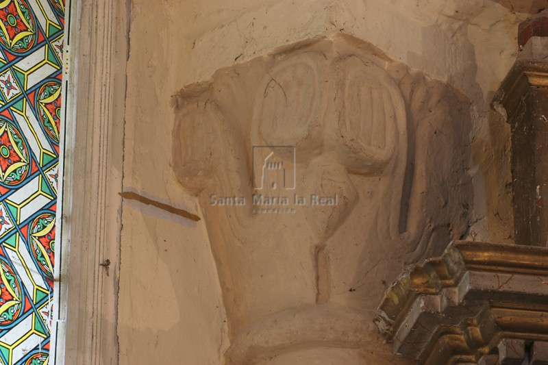 Capitel del interior