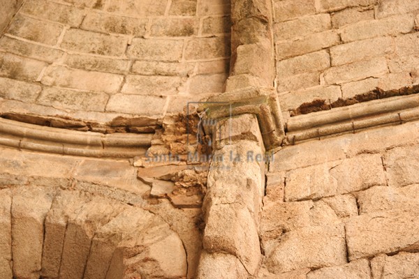 Detalle de la imposta de la Capilla Mayor