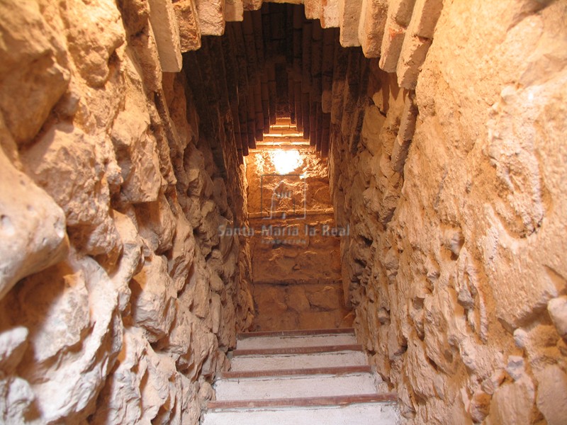 Interior de la escalera de la torre