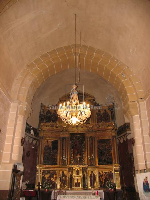 Vista interior del ábside desde la nave