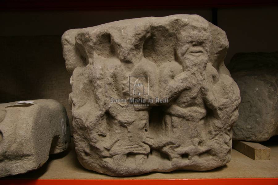 Capitel figurativo