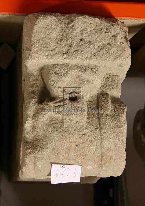 Capitel figurativo