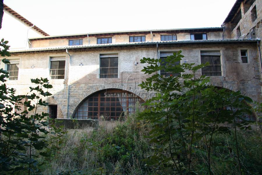 Vista exterior del muro sur