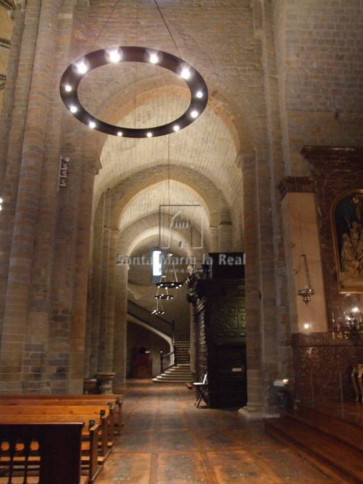 Interior de la nave septentrional desde el este