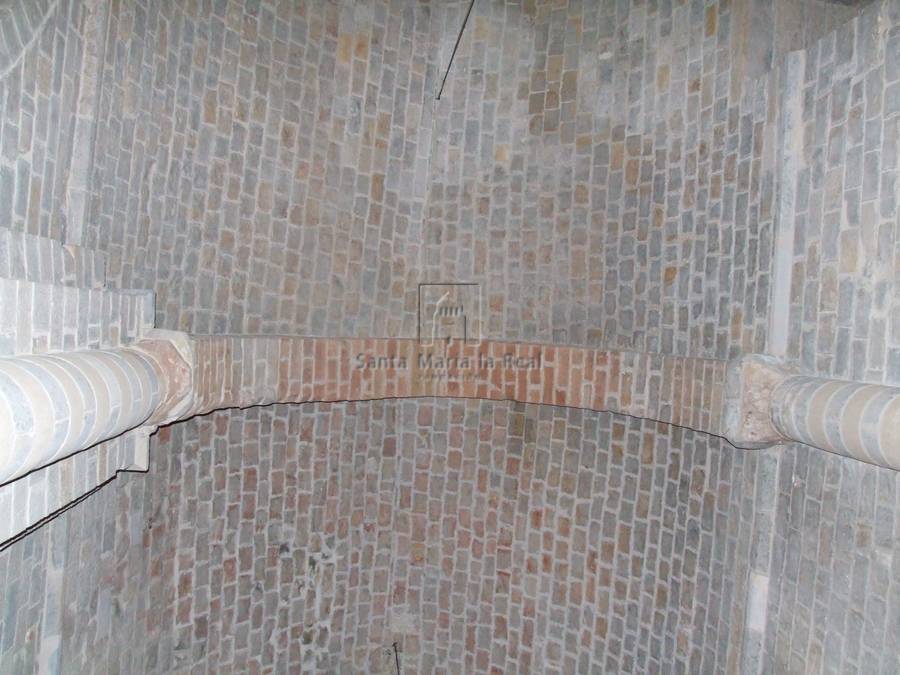 Detalle interior de la bóveda de la nave sur