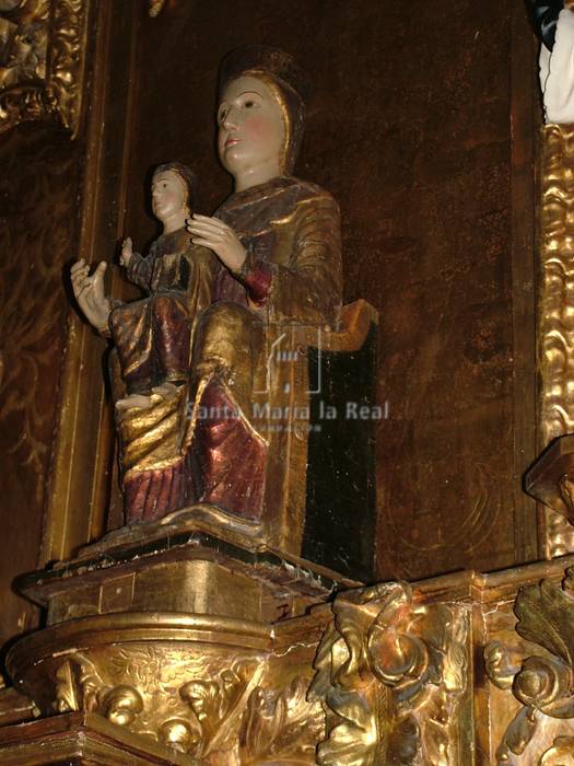 Detalle de peana de la imagen de Nuestra Señora del Sagrario