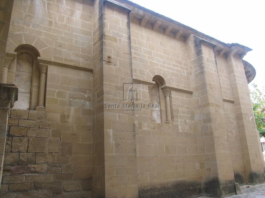 Detalle exterior de la fachada sur