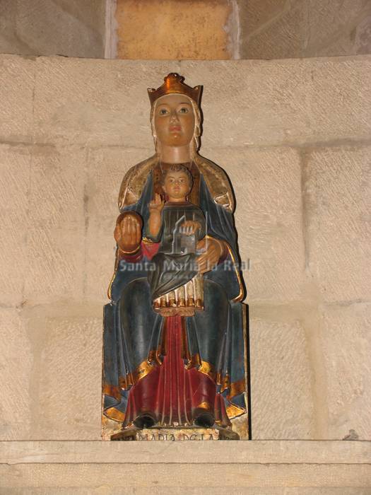 Talla de la copia moderna de José López Furío del original de la Virgen de Nuestra Señora de Urdánoz