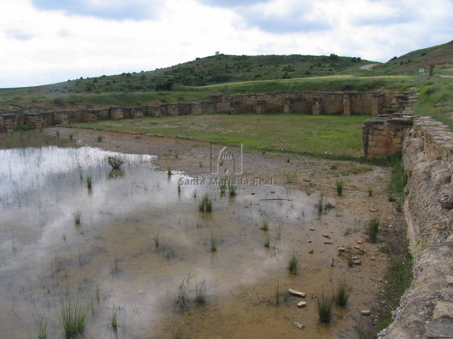 Restos del depósito de agua del poblado de Andelos
