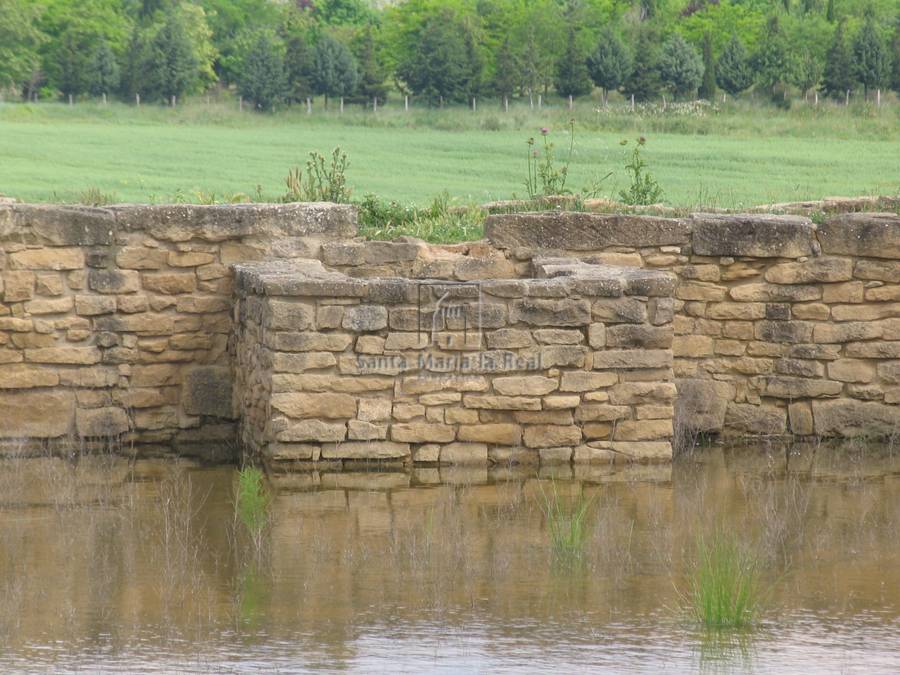 Restos del depósito de agua del poblado de Andelos