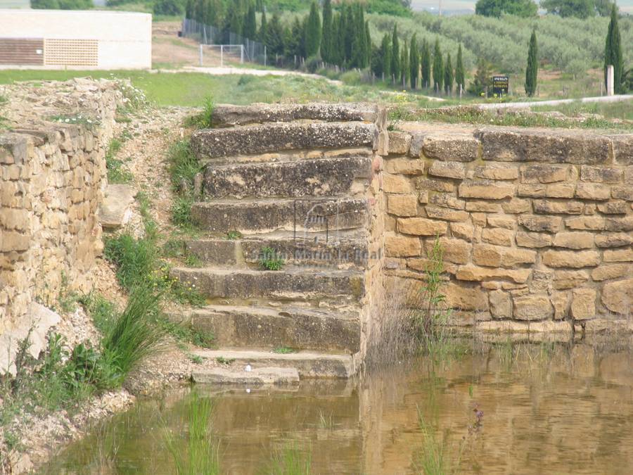 Restos del depósito de agua del poblado de Andelos