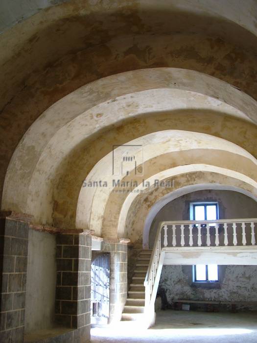 Vista interior de la ermita desde el ábside