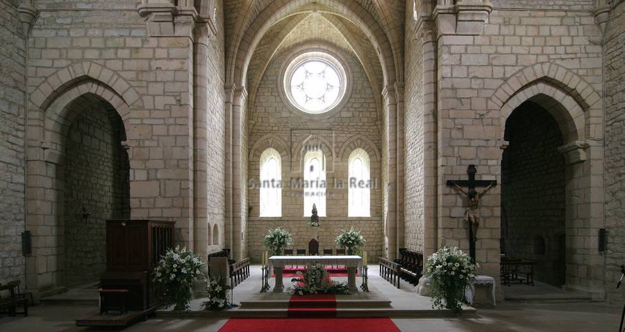 Interior de la cabecera