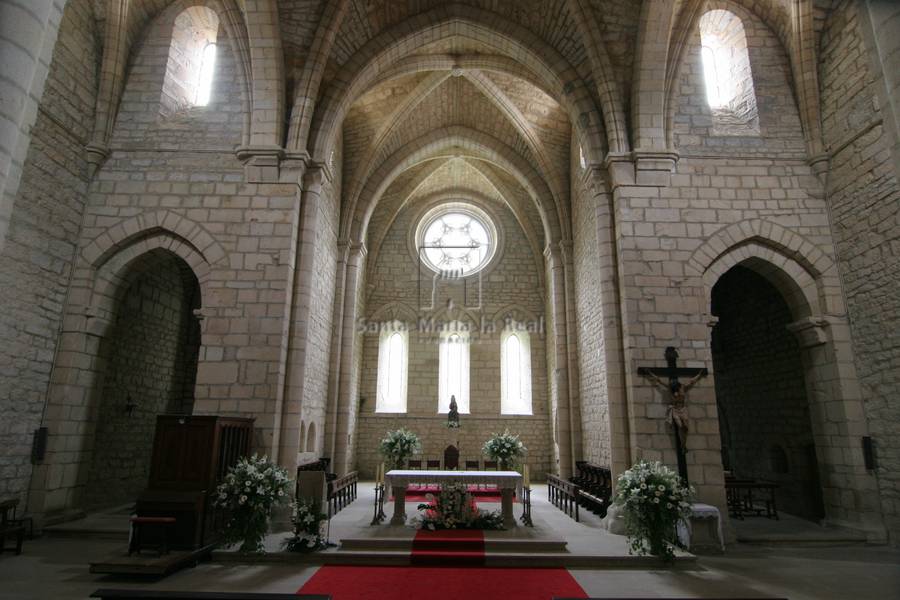 Interior de la cabecera