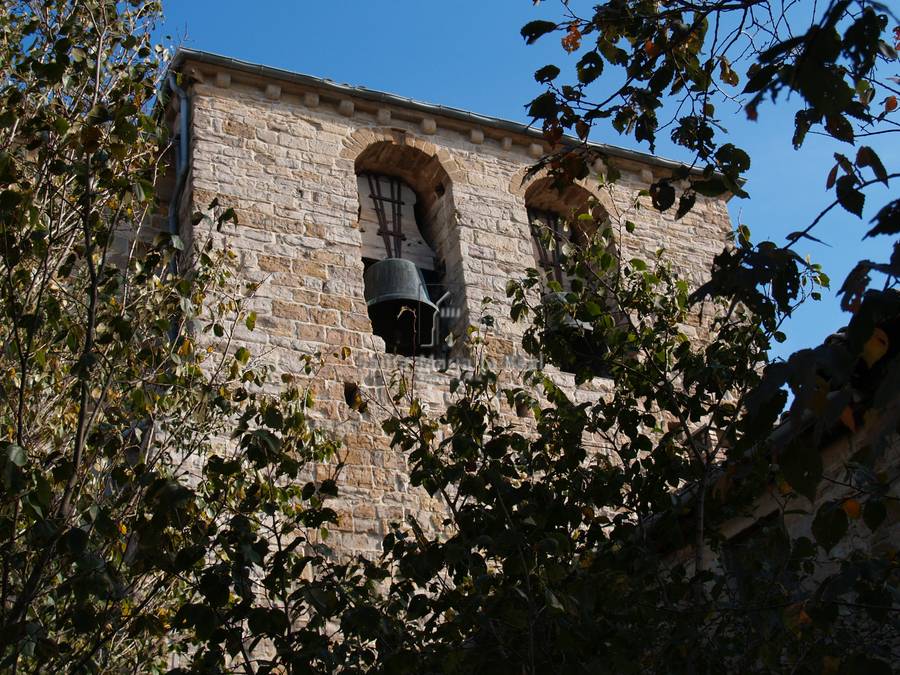 Exterior de la torre desde el oeste