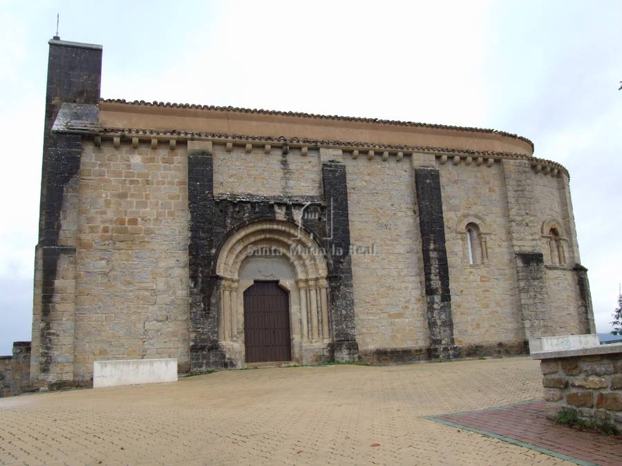 Exterior desde el sur