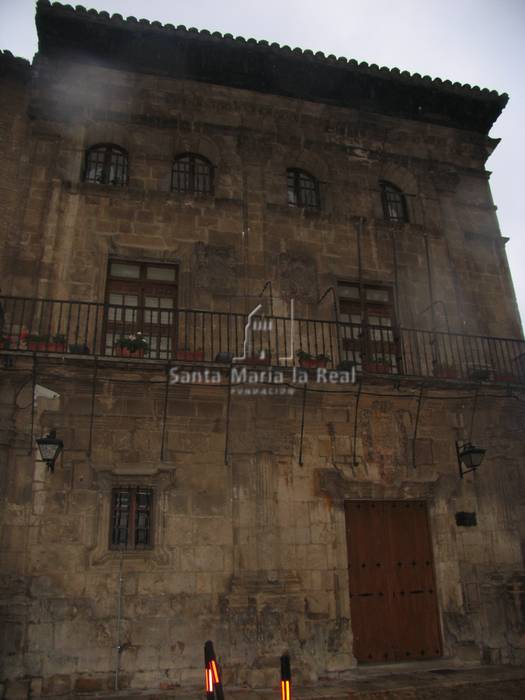 Detalle exterior del palacio de Justicia en la plaza de San Martín