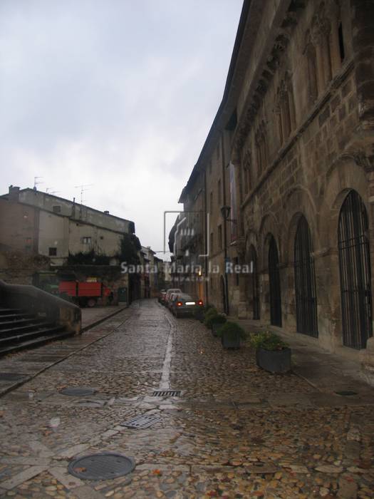 Escalinata y calle de San Pedro de la Rúa