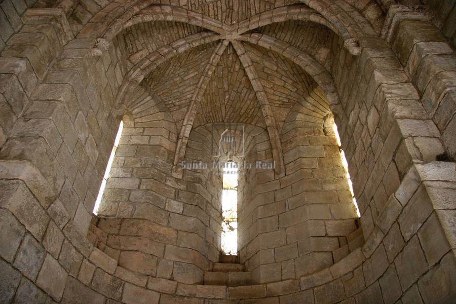 Cabecera de la nave