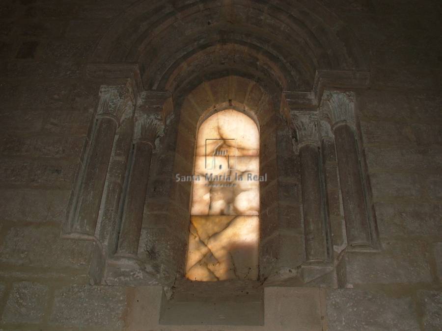 Detalle desde el interior de la ventana del coro