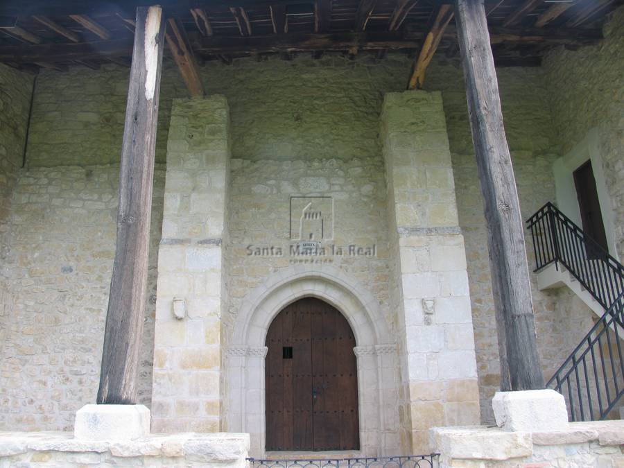 Vista exterior de la fachada sur