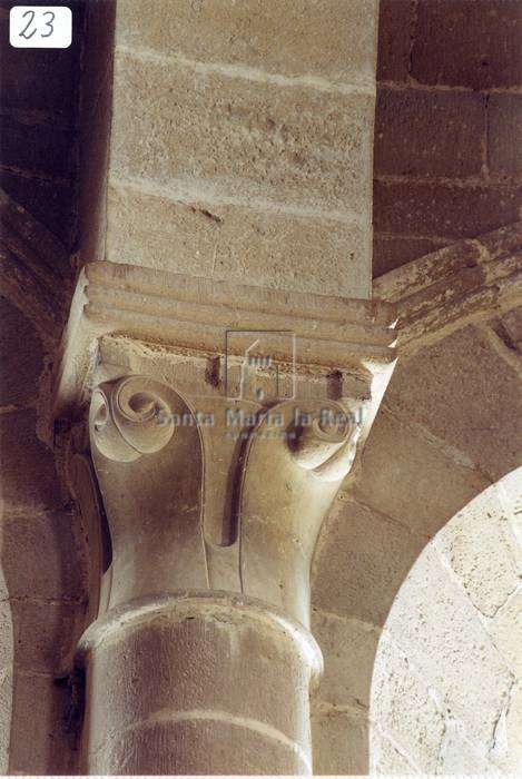 Capitel del arco triunfal de la capilla mayor