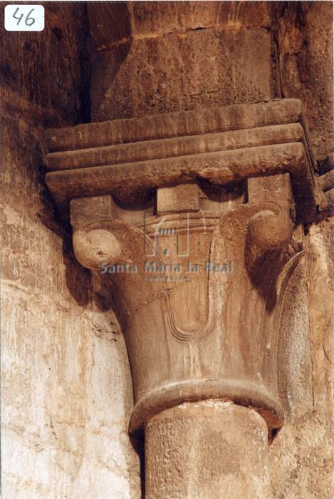 Capitel del interior