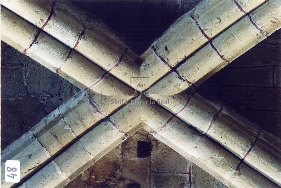 Detalle de los arcos  de las bóvedas del interior
