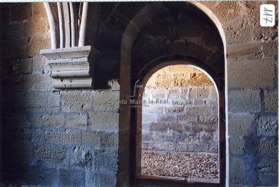 Interior de la sala de los monjes