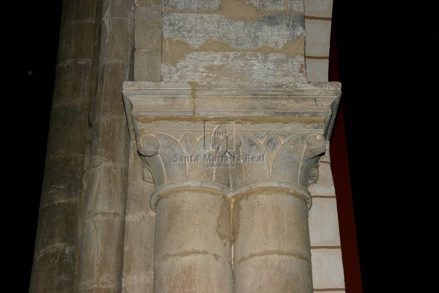 Capiteles del interior