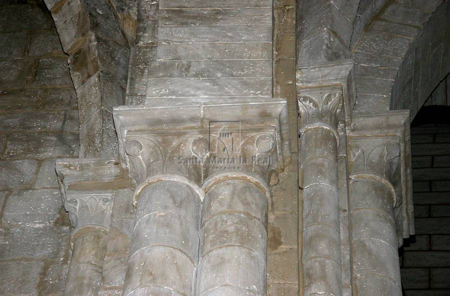 Capiteles del interior