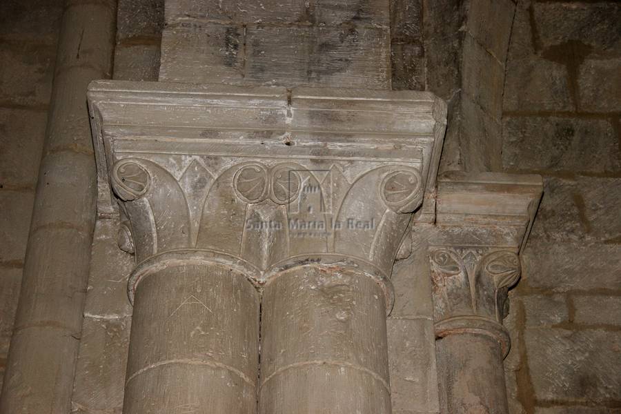 Capiteles del interior Capiteles del interior