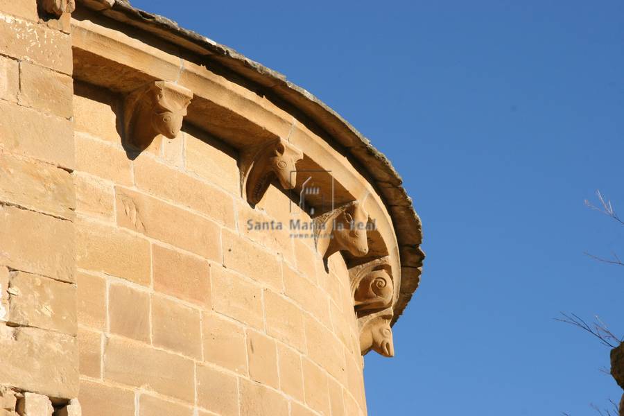 Detalle del lado sur del ábside