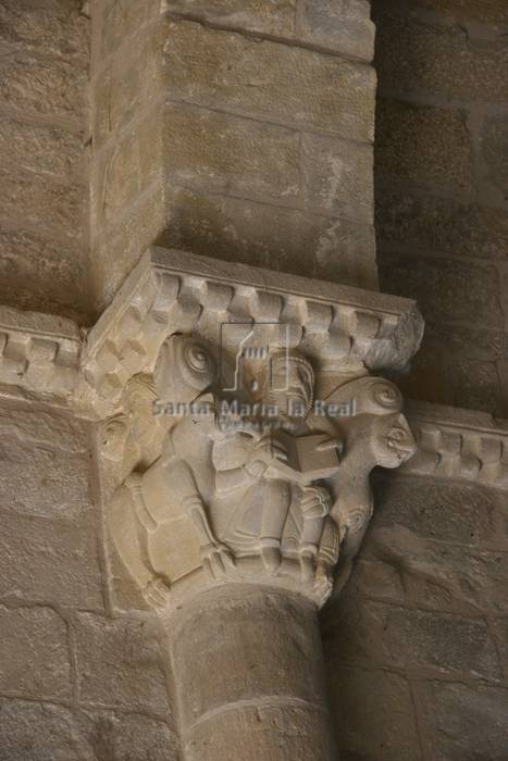 Capitel del interior de la nave. Figurativo