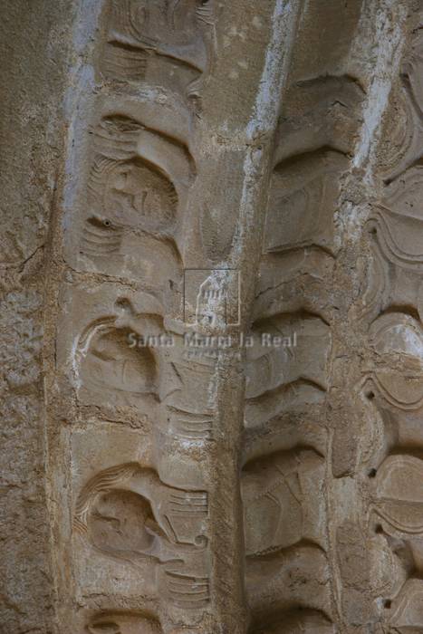 Detalle de la arquivolta de la portada norte