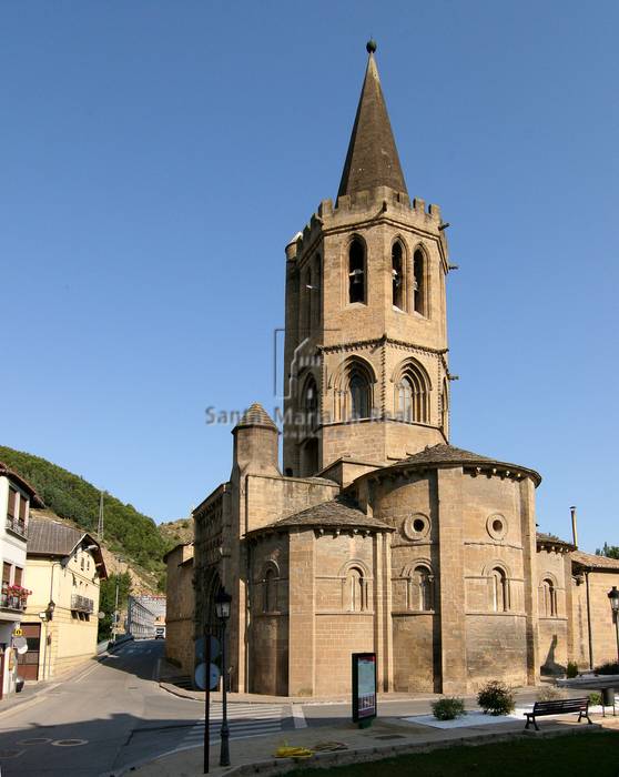 Vista exterior desde el este