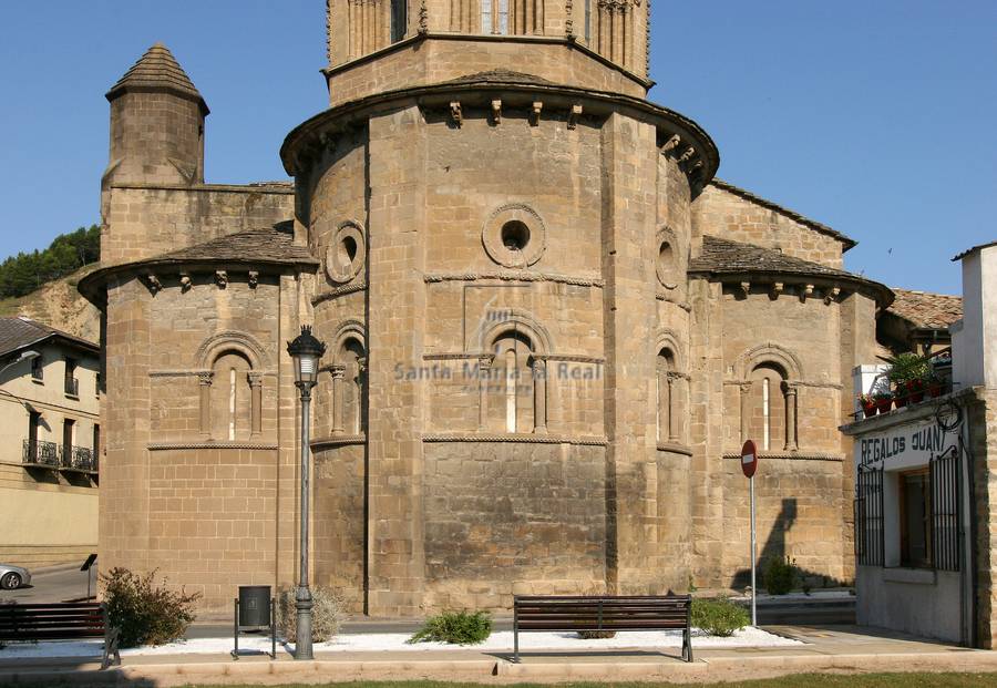 Detalle exterior del ábside desde el este
