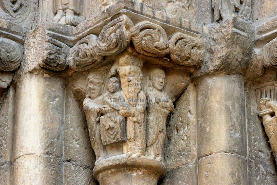 Capitel del lado izquierdo de la portada sur. Infancia de Cristo