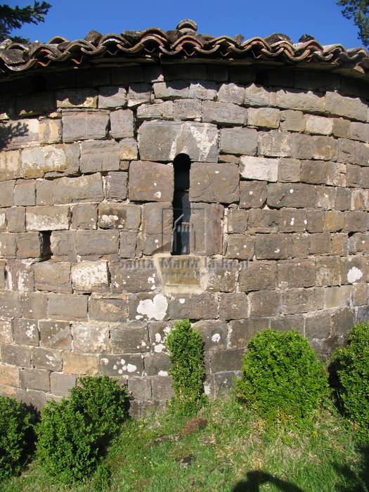 Detalle exterior de la ventana del ábside