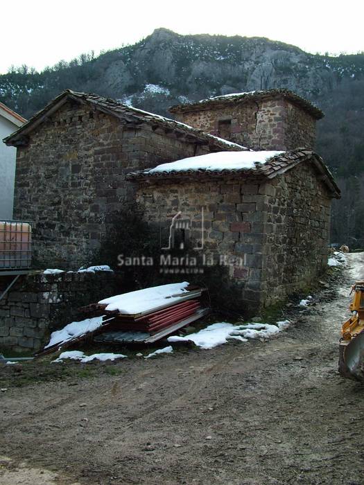 Exterior.Muro norte, sacristia y torre