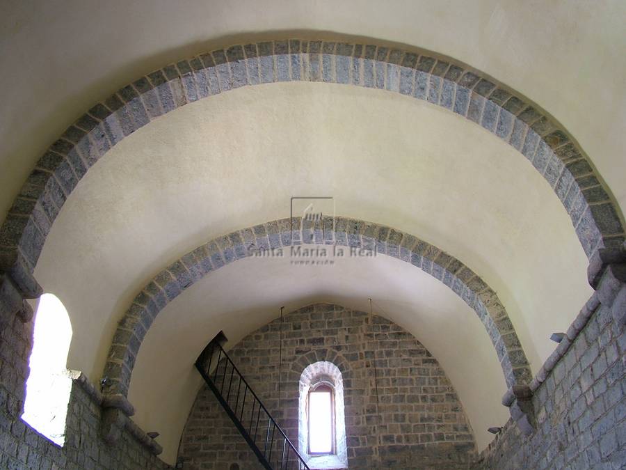 Detalle de la bóveda de la nave desde el presbiterio