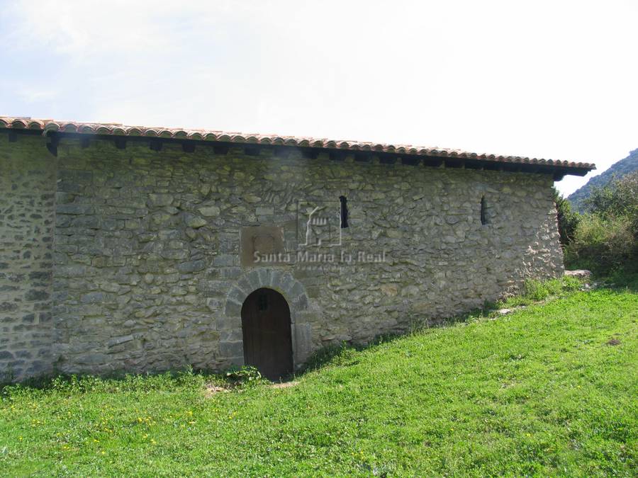 Vista exterior de la fachada sur