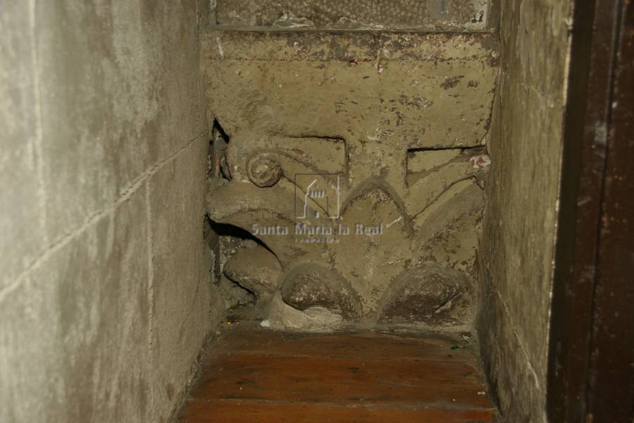Capitel del interior