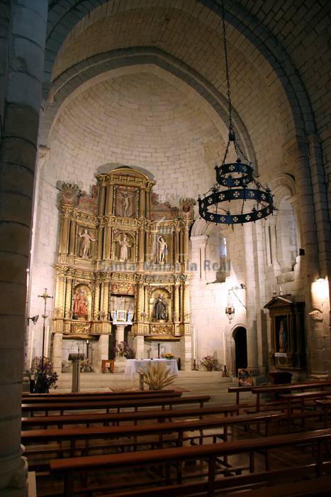 Vista interior del ábside desde el hastial